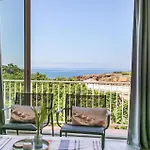 Stunning Apartment In Sete With Wifi